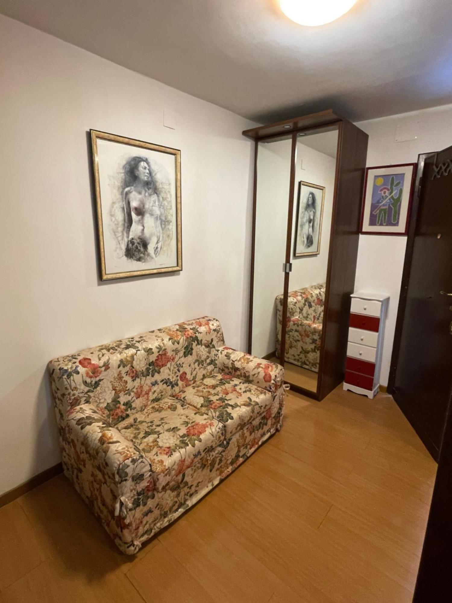 House With Private Garden Apartment Рим Екстериор снимка